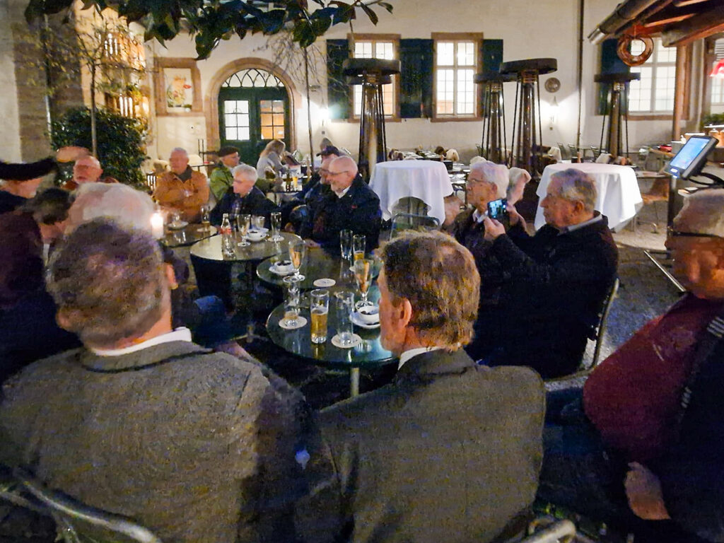 E. E. Zunft zu Gerbern - %title