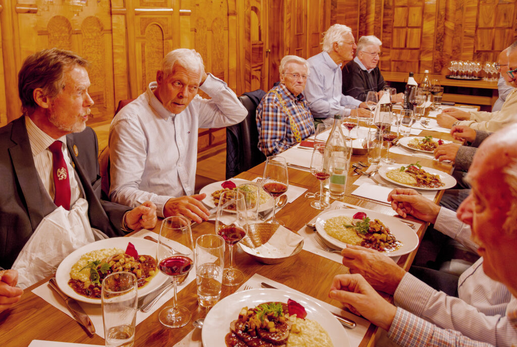 E. E. Zunft zu Gerbern - %title